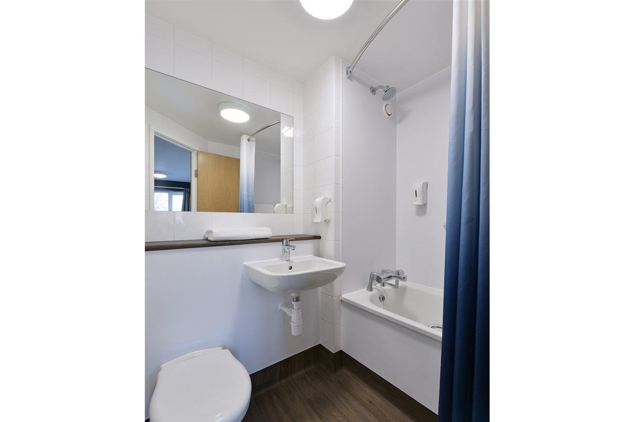 Travelodge Thame Esterno foto